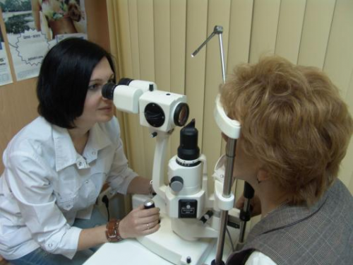 Осмотр глазного дна